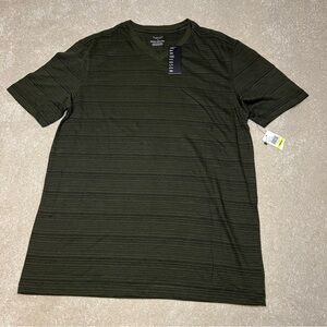 Van Heusen NWT gray/green v neck Cotton Blend Striped T-Shirt Men's Medium‎